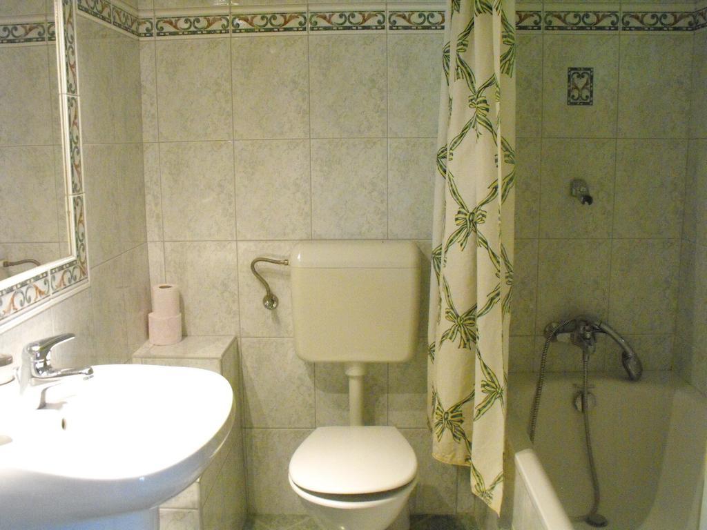 Villa Ottilia Siofok Bilik gambar